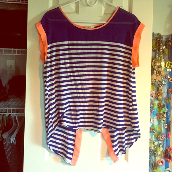 Striped shirt with peekaboo back
