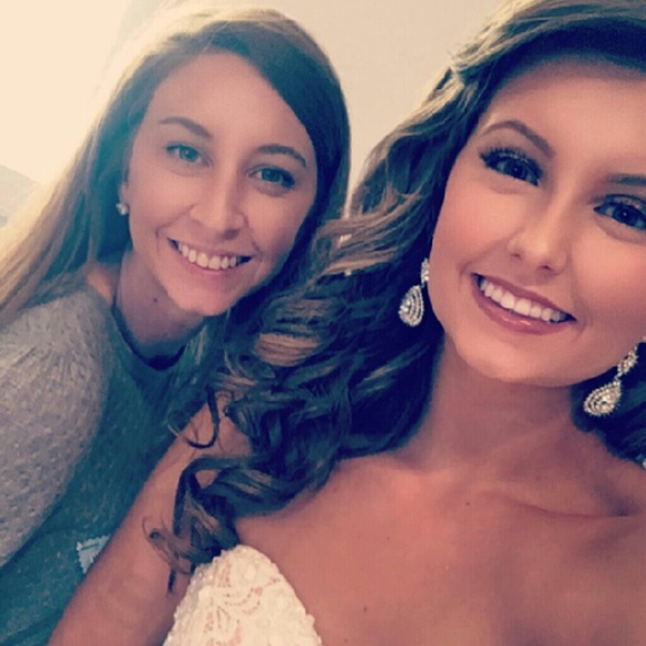 Meet your Posher, Jen - Picture 2 of 8