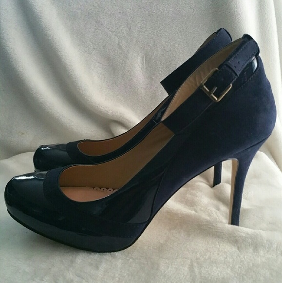 **SOLD** Navy Pump