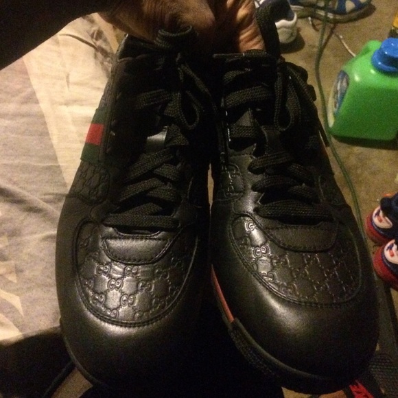 Gucci shoe