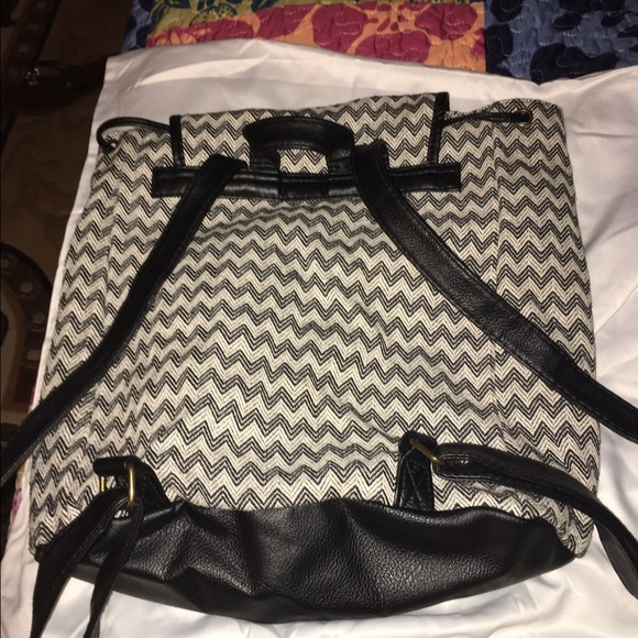 Backpack - Picture 2 of 3