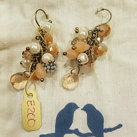 Casual pearl & jewel earrings