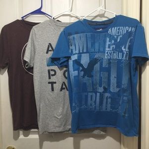 Young men's designer T-shirt bundle size M