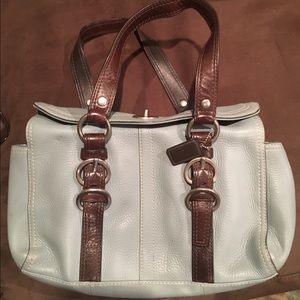 Amazing coach purse!