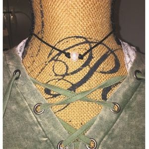 Leather choker freshwater pearl necklace