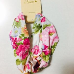 Brand new L. Erickson headband