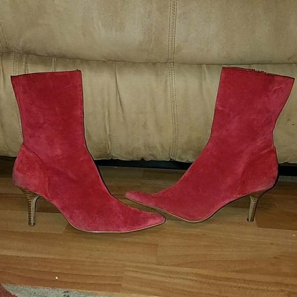 Steve Madden suede booties
