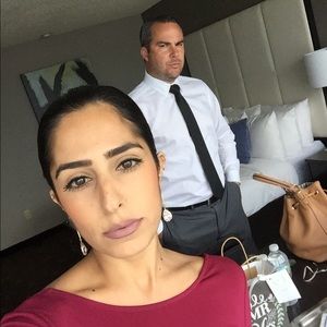 Meet your Posher, Mena