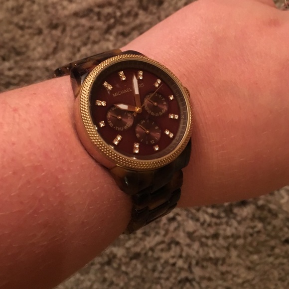 Authentic Michael Kors Tortoise Watch - Picture 3 of 3