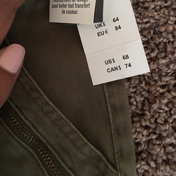 Cargo type Super Skinny A&F pants - Picture 3 of 4