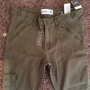 Cargo type Super Skinny A&F pants