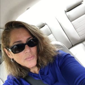 Meet your Posher, Gladys