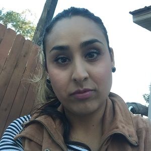 Meet your Posher, Alysha