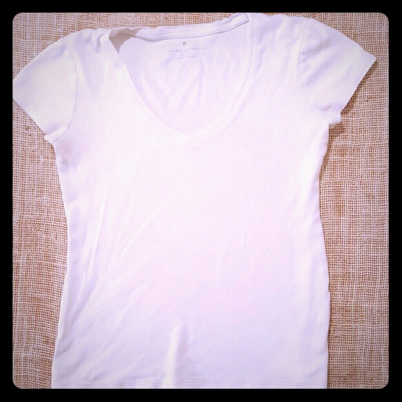 Banana Republic Solid White Tee