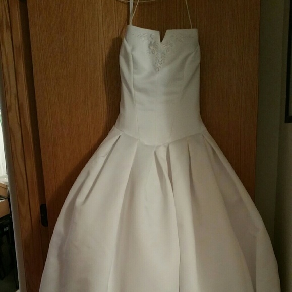 Wedding dress