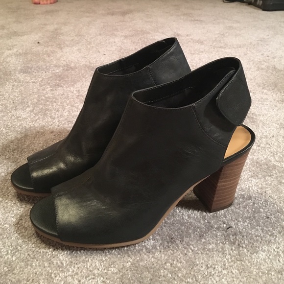 Nine West peep toe booties