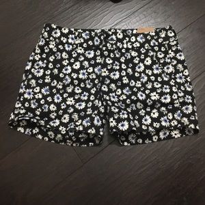 floral shorts