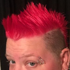 Meet your Posher, Eve