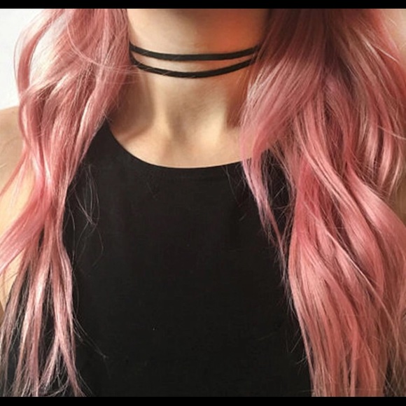 Layla Choker - Picture 5 of 6