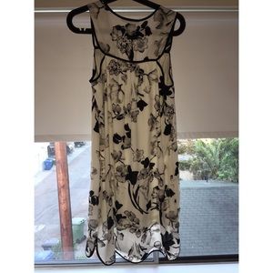 Daniel Rainn Dresses - Daniel Rainn black and white floral dress Daniel Rainn Dresses - Daniel Rainn black and white floral dress