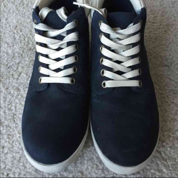 Navy Blue Timberland Chukka, size 8.5