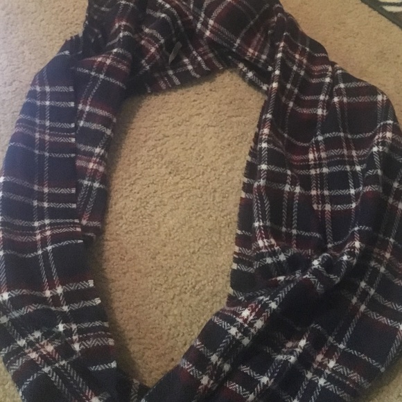Infinity Plaid Scarf.Perfect 4 Fall - Picture 2 of 2