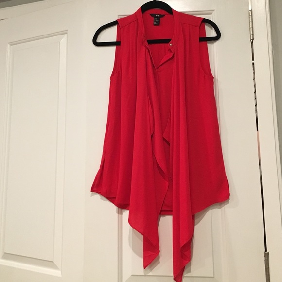 Red drape front top