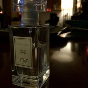 Tova Beverly Hills "Signature" EAU DE PARFUM