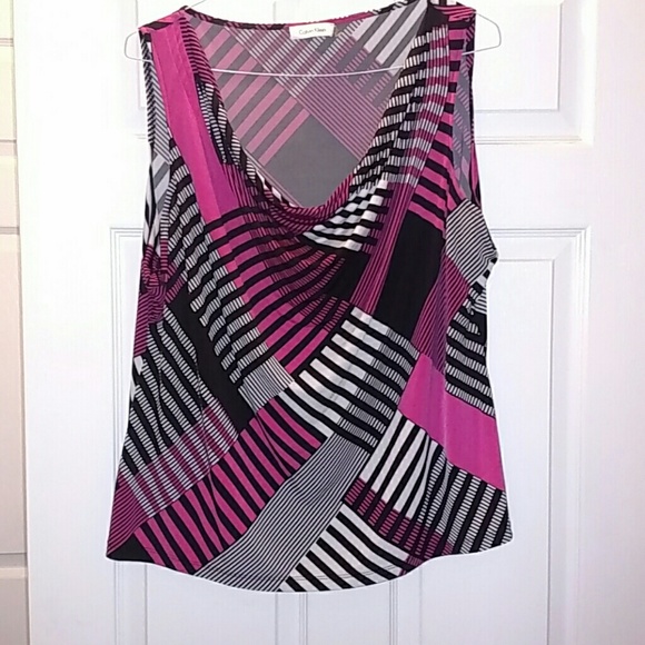 Adorable sleeveless top