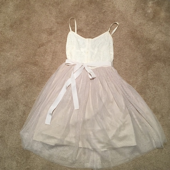 Cream and Beige Corset Ballerina Tulle Dress - Picture 2 of 4