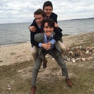 Meet your Posher, Sam