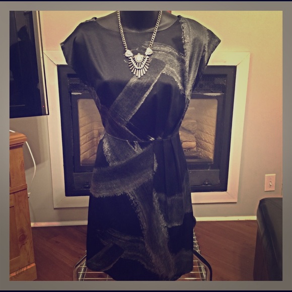 Mossimo Supply Co. Dresses & Skirts - Midi Dress