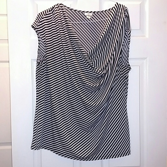Sleeveless blouse