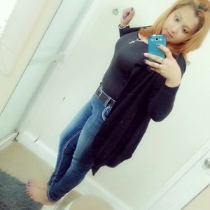 Meet your Posher, Stefany