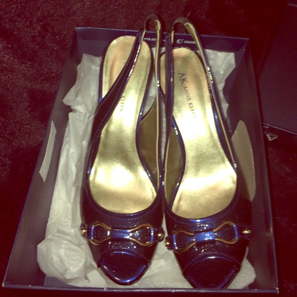 Anne Klein Navy Blue Heels