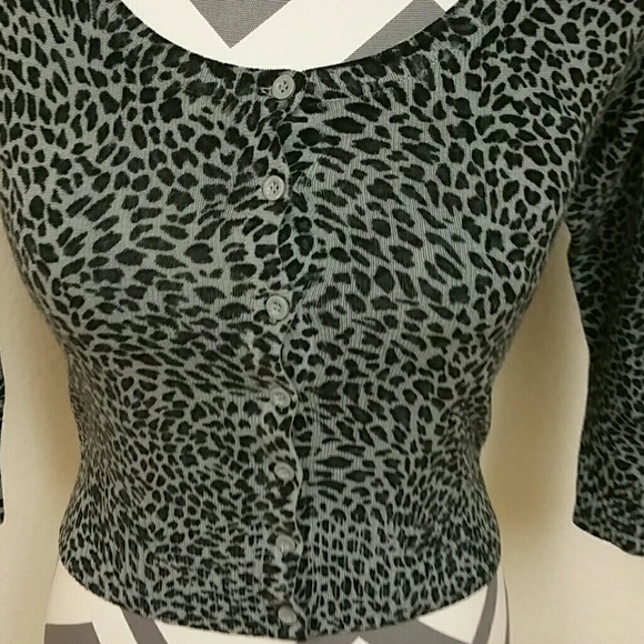 Cheetah cropped cardigan - Picture 2 of 3