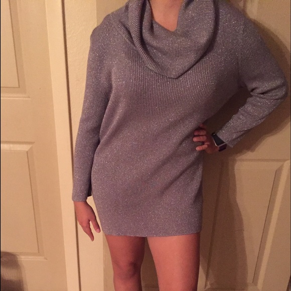 Sweater.💛 - Picture 3 of 4