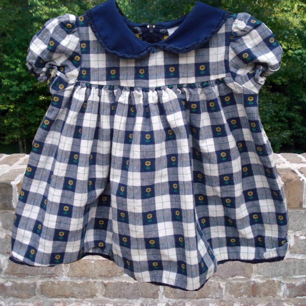 Plaid with Yellow Sunflowers and Collar