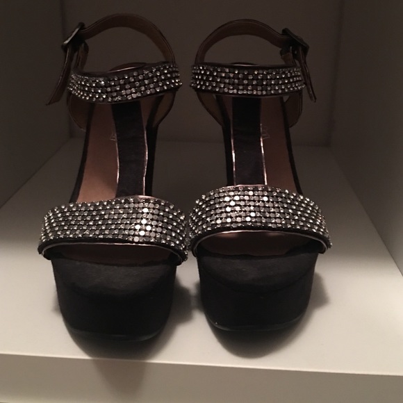 ALDO wedges