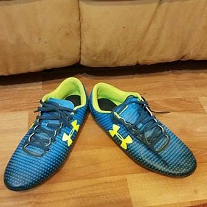 Kids neon soccer cleats