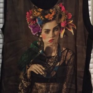 Zara shirt size medium.