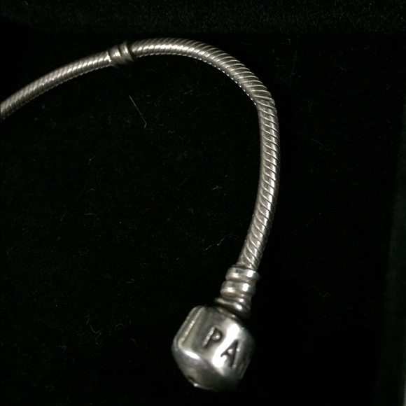 Pandora silver bracelet - Picture 2 of 4