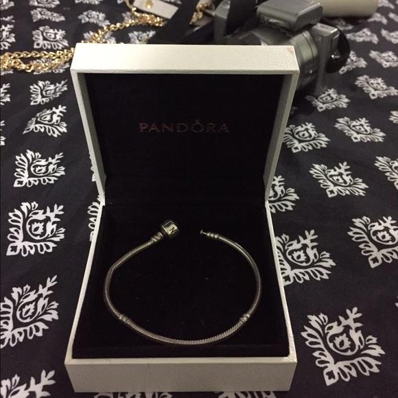 Pandora silver bracelet - Picture 4 of 4