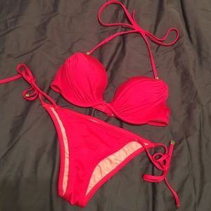 VS bikini