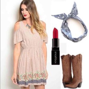 SALE✨ Cold Shoulder Dress 🎀