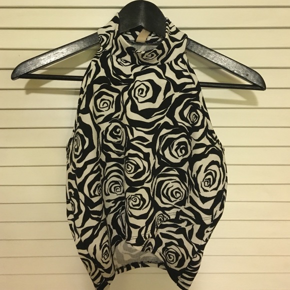 Turtleneck crop top in flower print