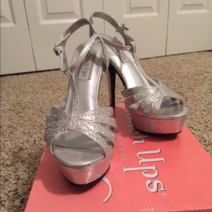 Touch up heels with AB stones