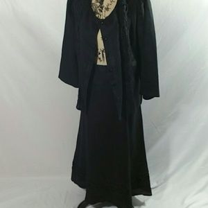 Night Studio Linen Suit