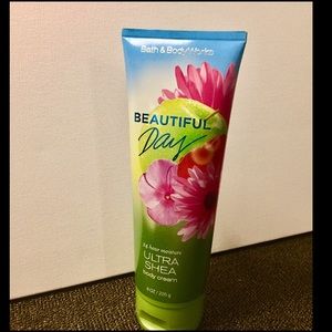 Brand New Bath & Body Works Ultra Shea Body Cream