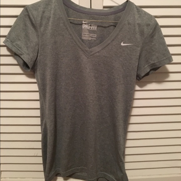 DRY FIT NIKE T SHIRT